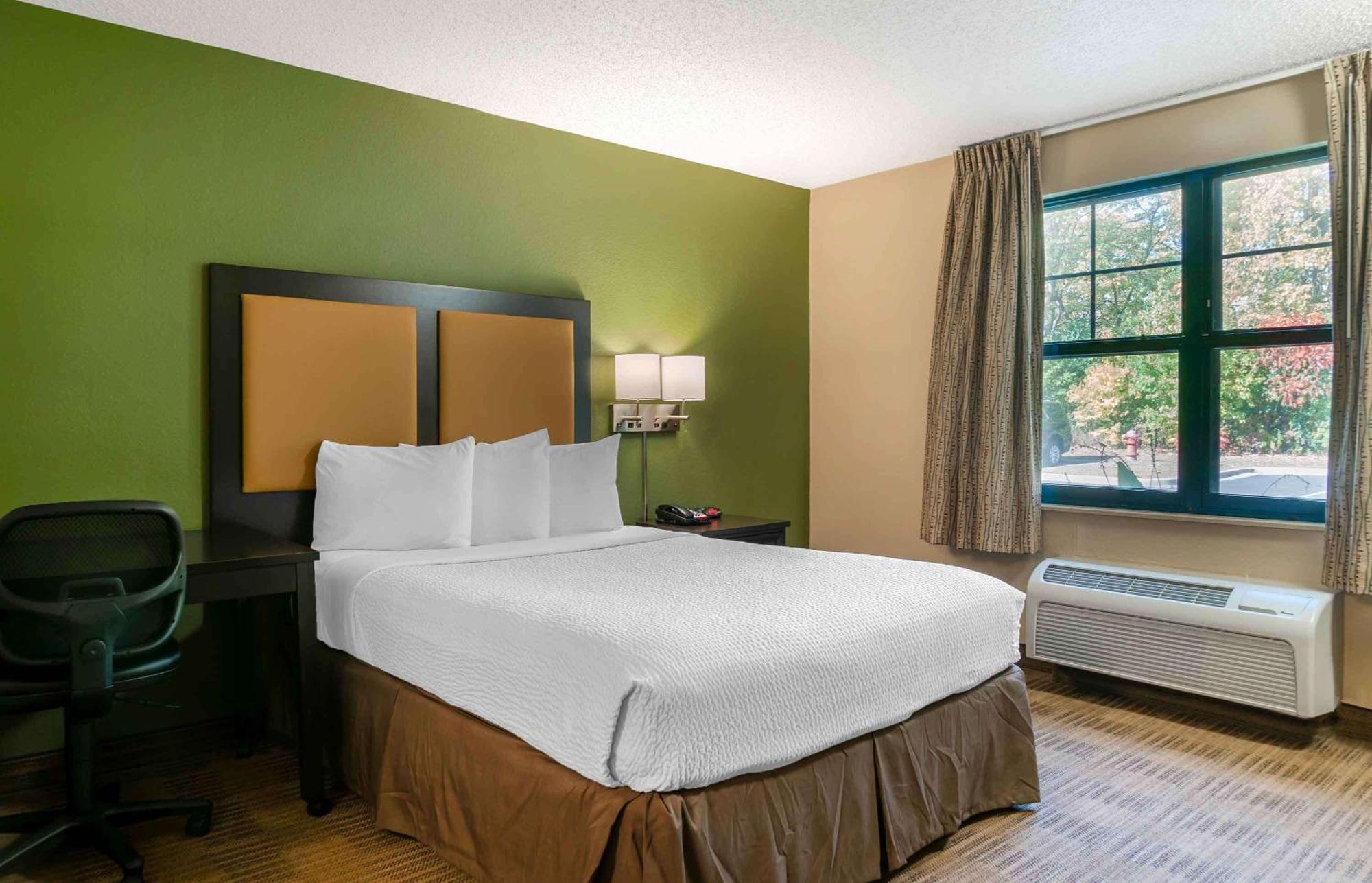 Extended Stay America Suites - Detroit - Canton Bagian luar foto