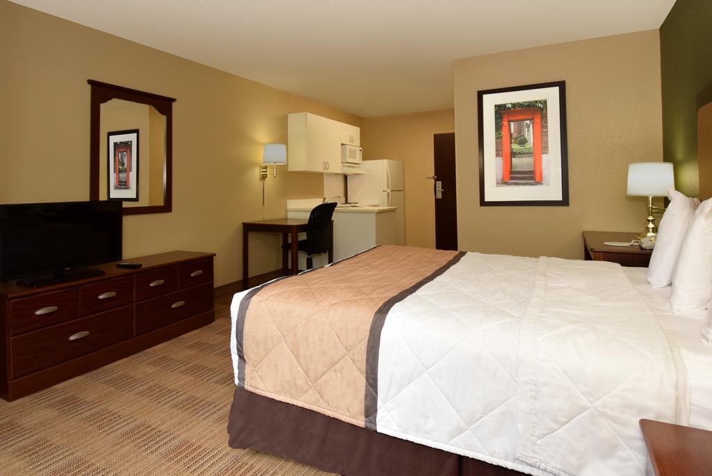 Extended Stay America Suites - Detroit - Canton Bagian luar foto