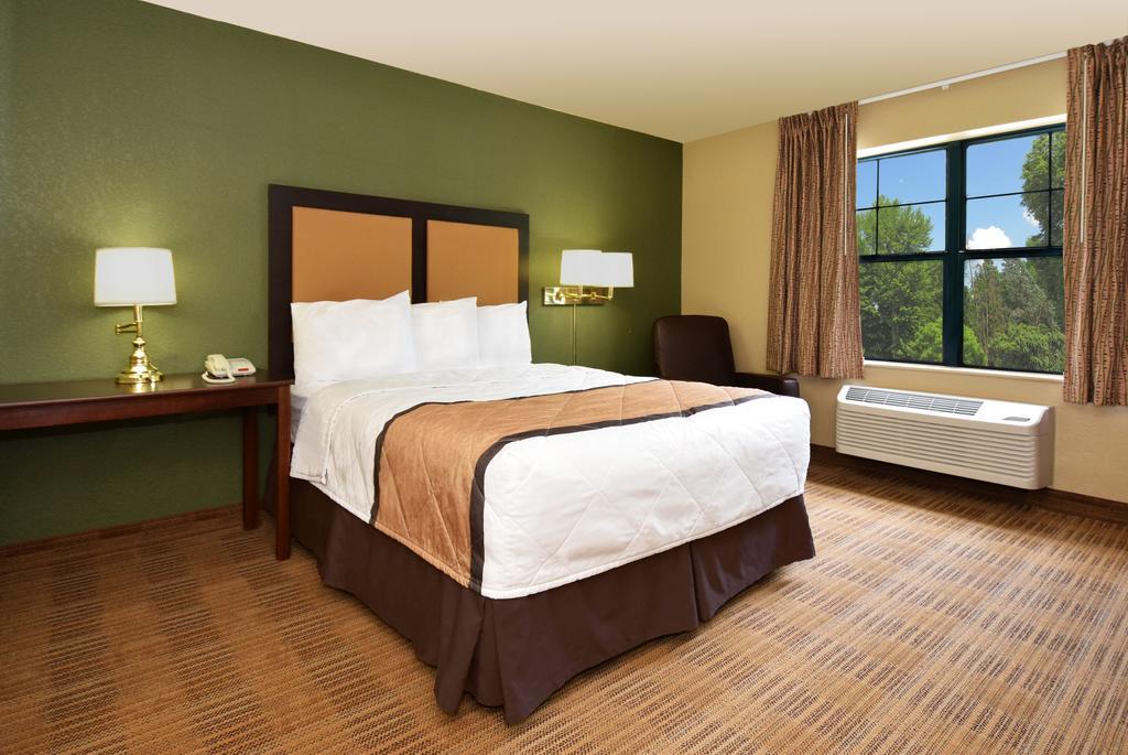 Extended Stay America Suites - Detroit - Canton Bagian luar foto
