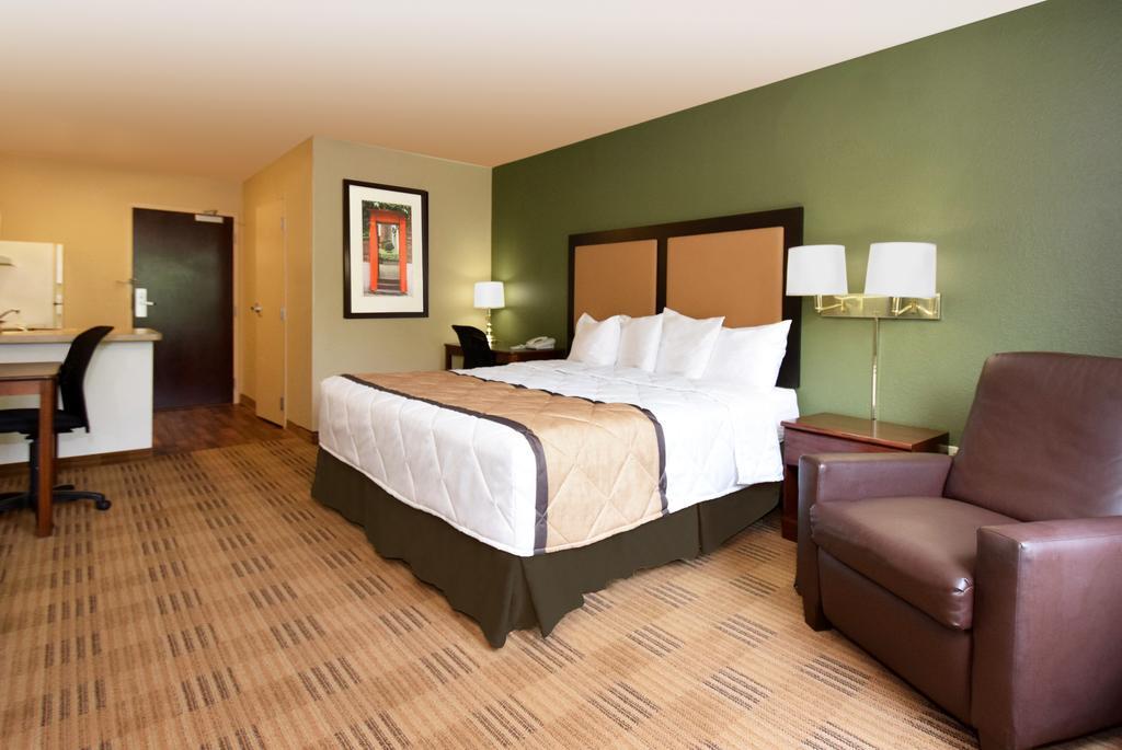 Extended Stay America Suites - Detroit - Canton Bagian luar foto