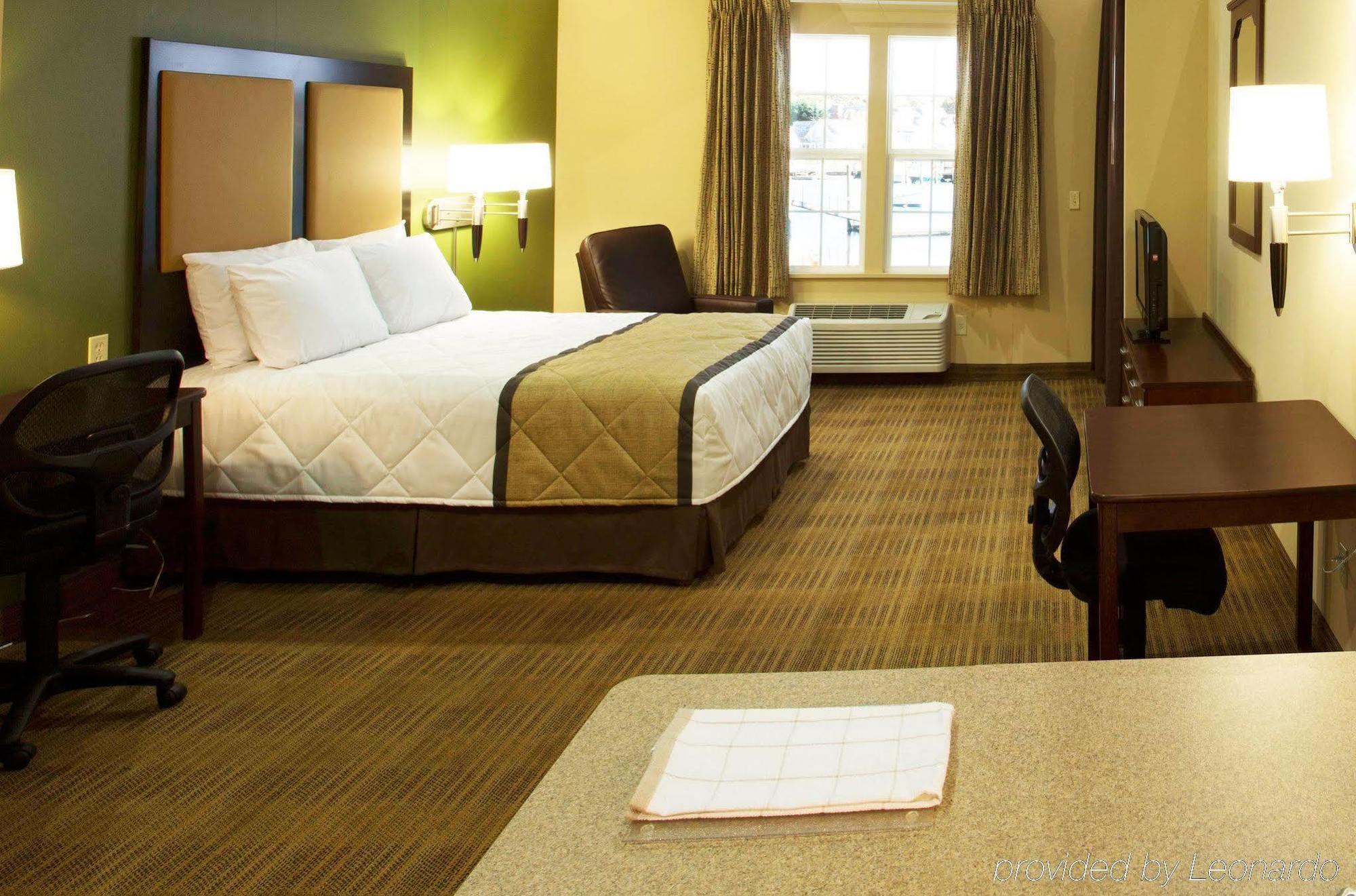 Extended Stay America Suites - Detroit - Canton Bagian luar foto